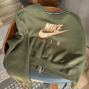 Nike air crop sweatshirt